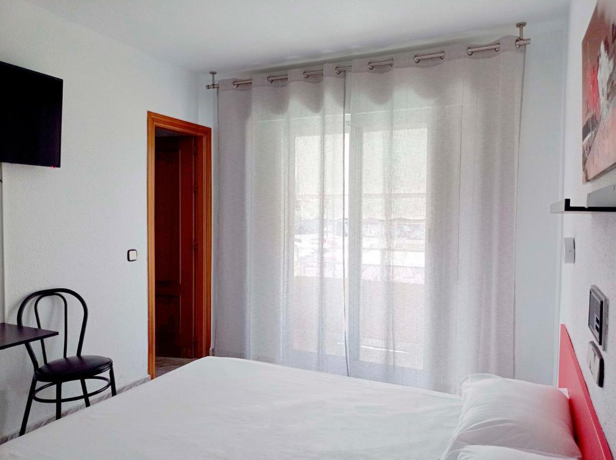 Hostal Lady Ana Maria Collado Villalba Exterior photo