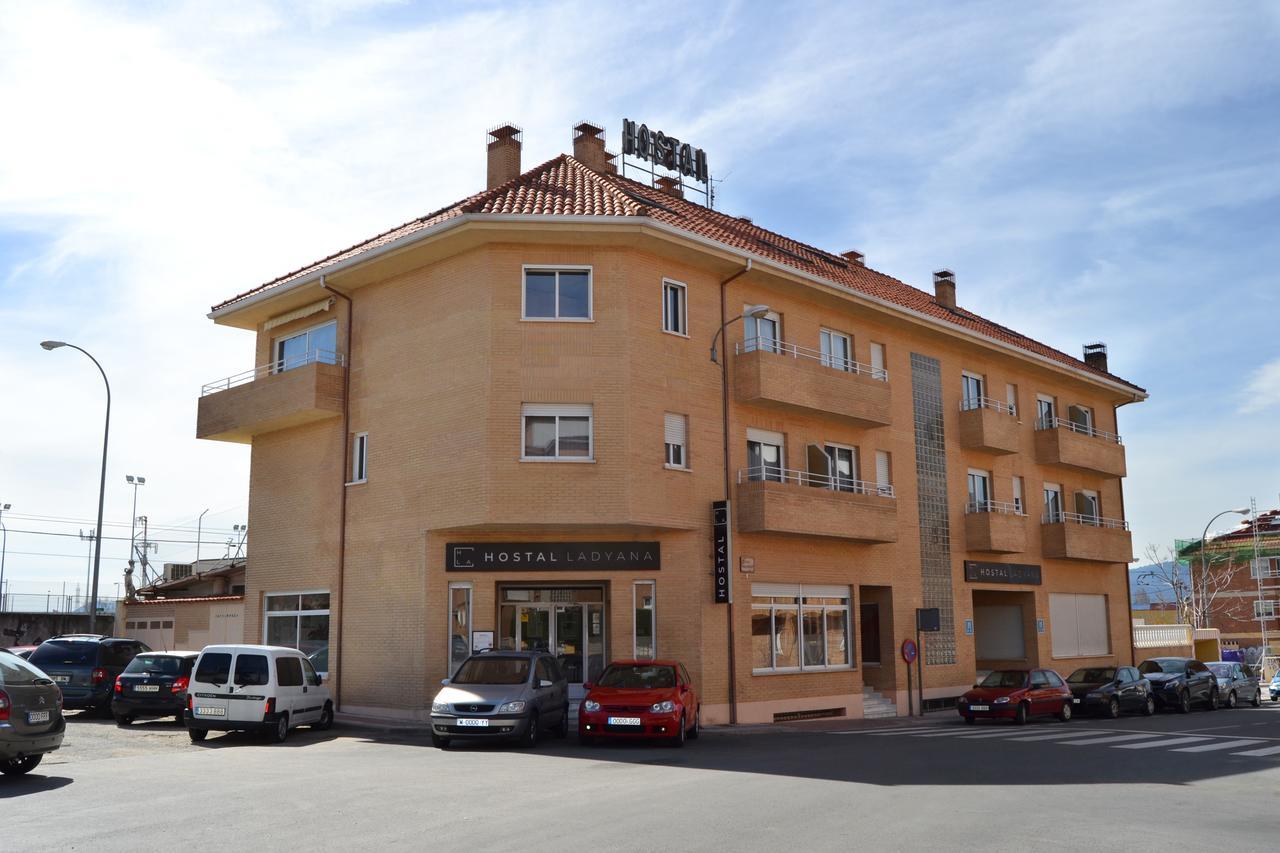 Hostal Lady Ana Maria Collado Villalba Exterior photo